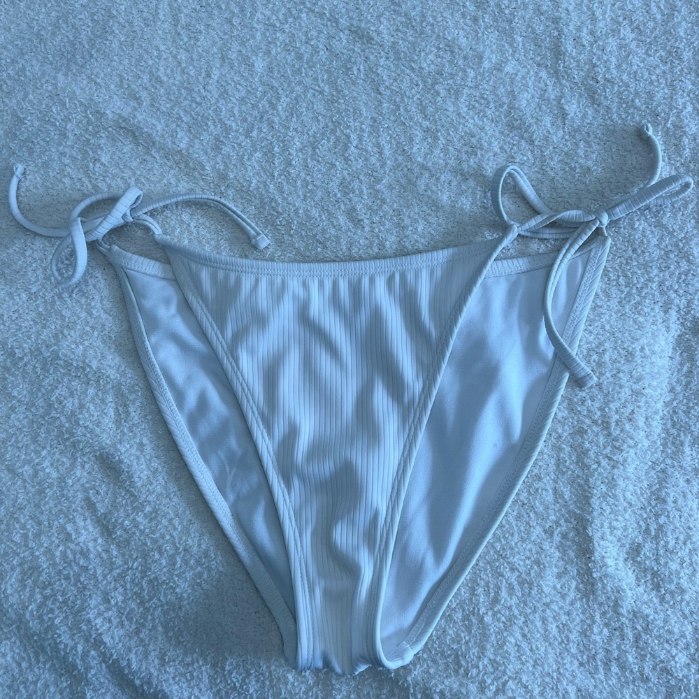 Brand new White tie bikini bottoms